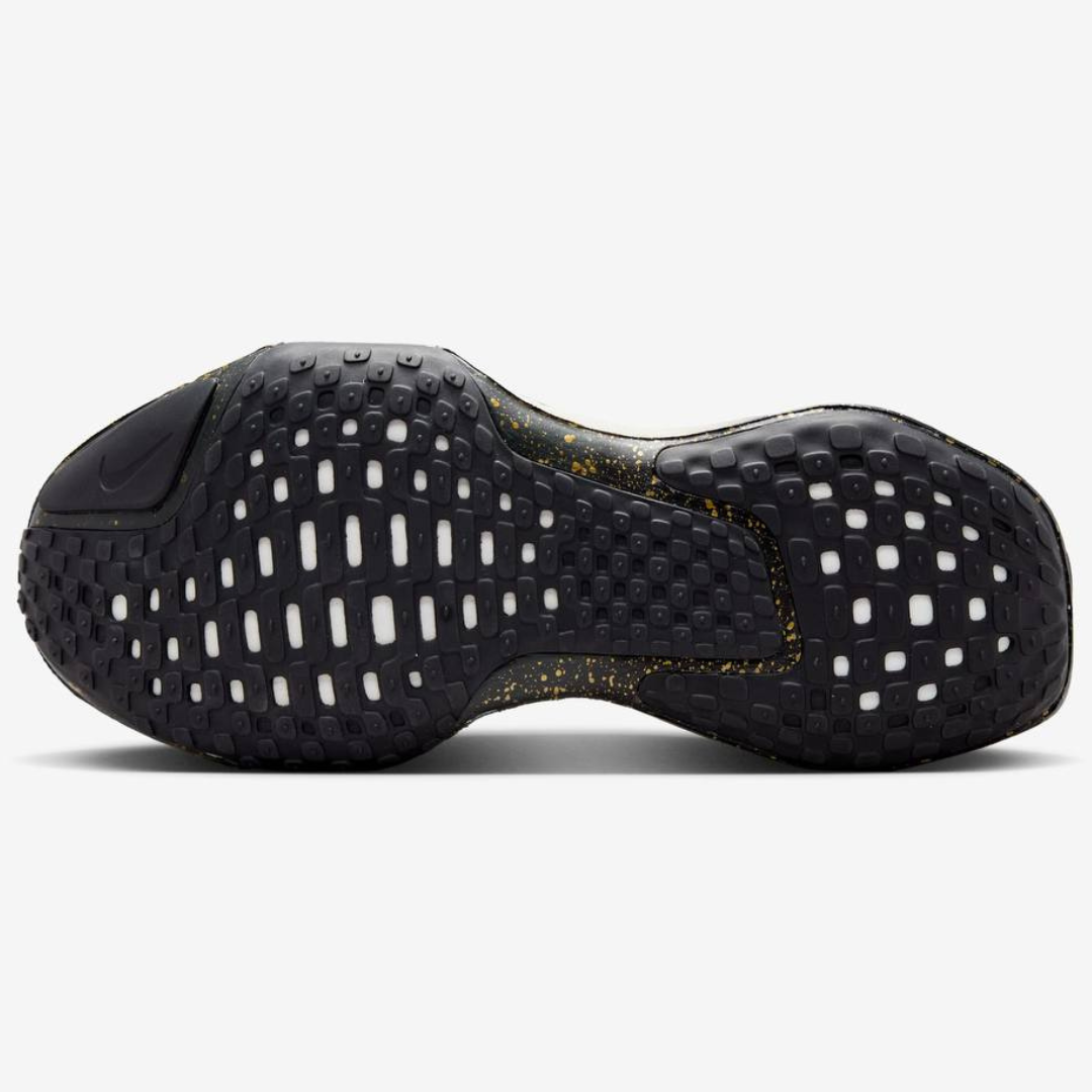 Nike Invincible Run 3 - Cinza/Preto Gold