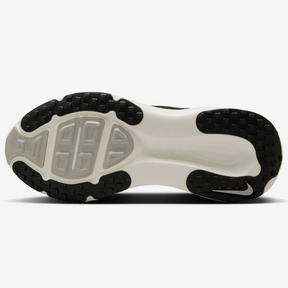 Nike Vomero 18 - Preto/Branco