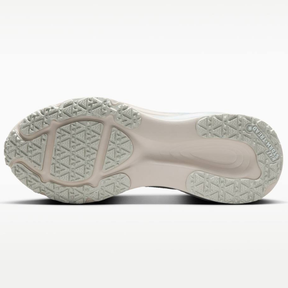 Nike Vomero 18 GORE-TEX - Cinza Metálico