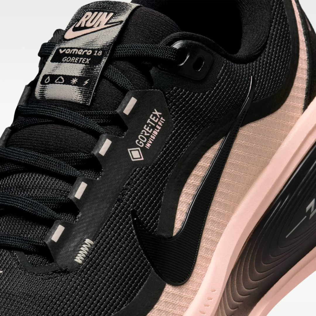 Nike Vomero 18 GORE-TEX - Preto/Rosa Claro