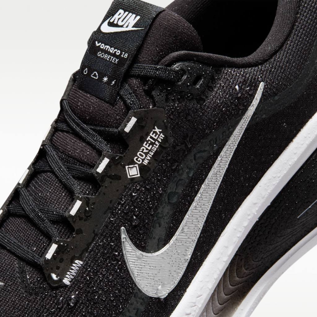 Nike Vomero 18 GORE-TEX - Preto/Branco