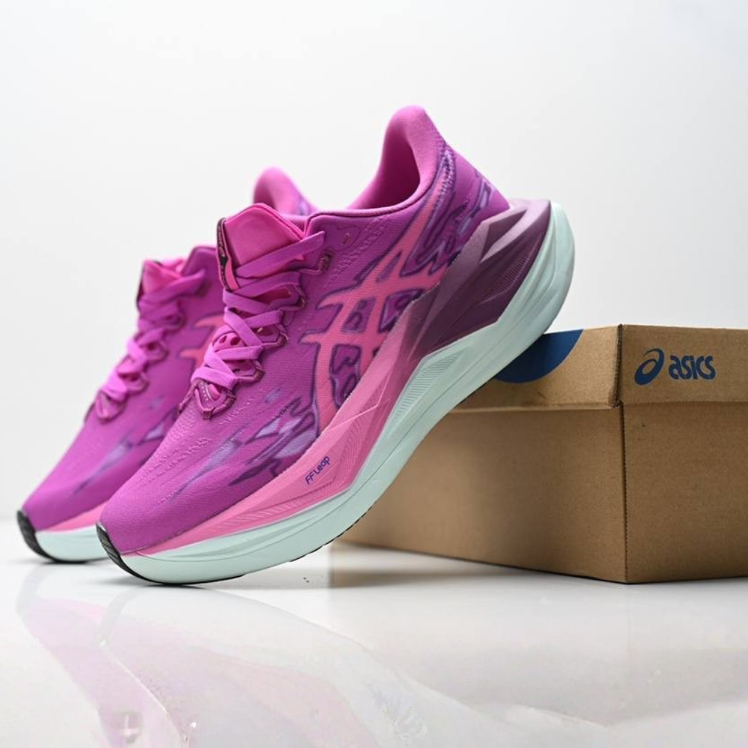 Asics Superblast 3 - Unissex - Rosa