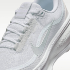 Nike Vomero 18 GORE-TEX - Branco/Cinza Metálico