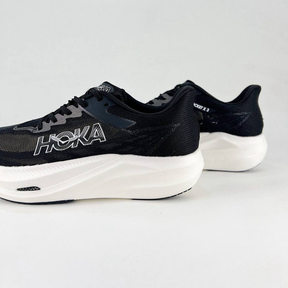 Hoka Rocket X 3 Unissex - Preto/Branco