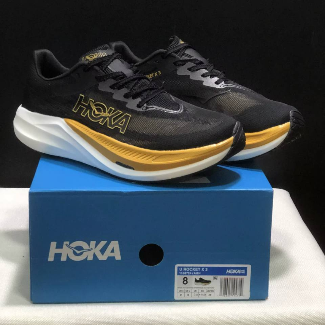 Hoka Rocket X 3 Unissex - Preto/Dourado