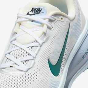 Nike Vomero 18 - Branco/Verde