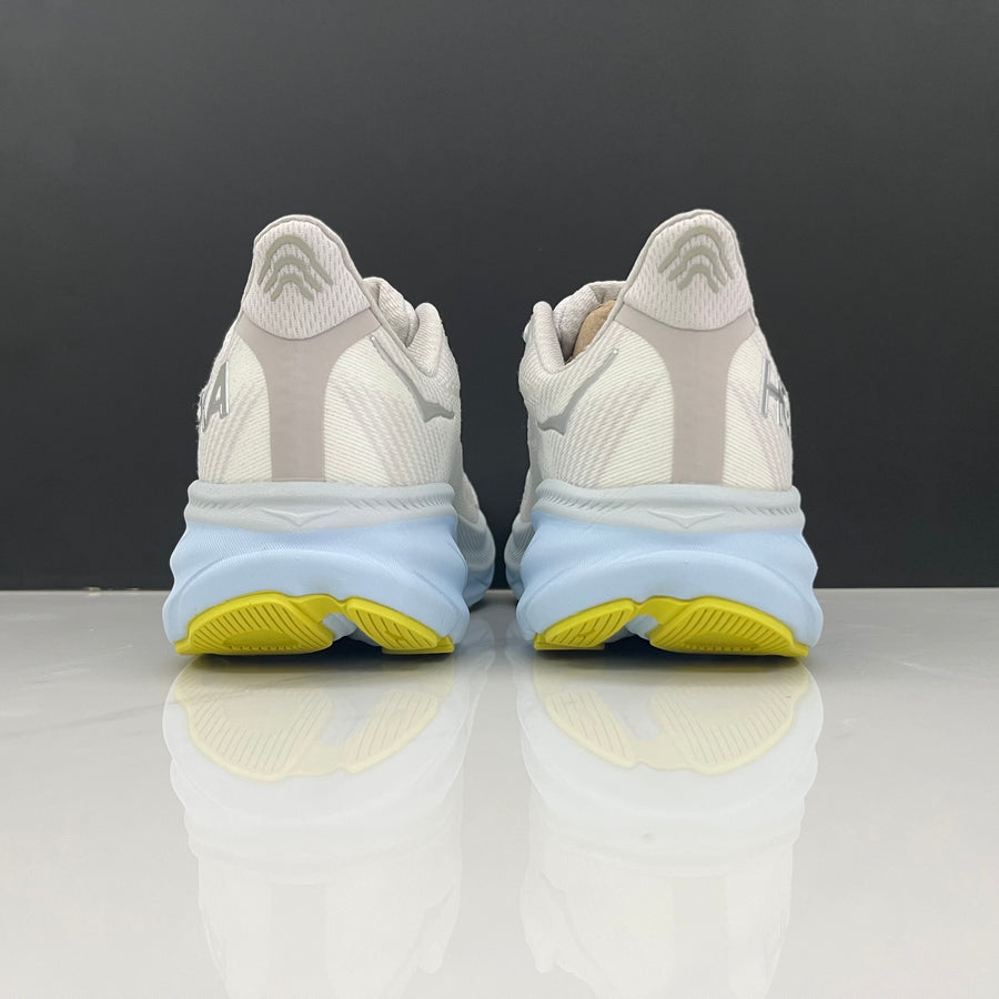 HOKA Clifton 9 Branco e Azul Claro – imagem 5 de 5