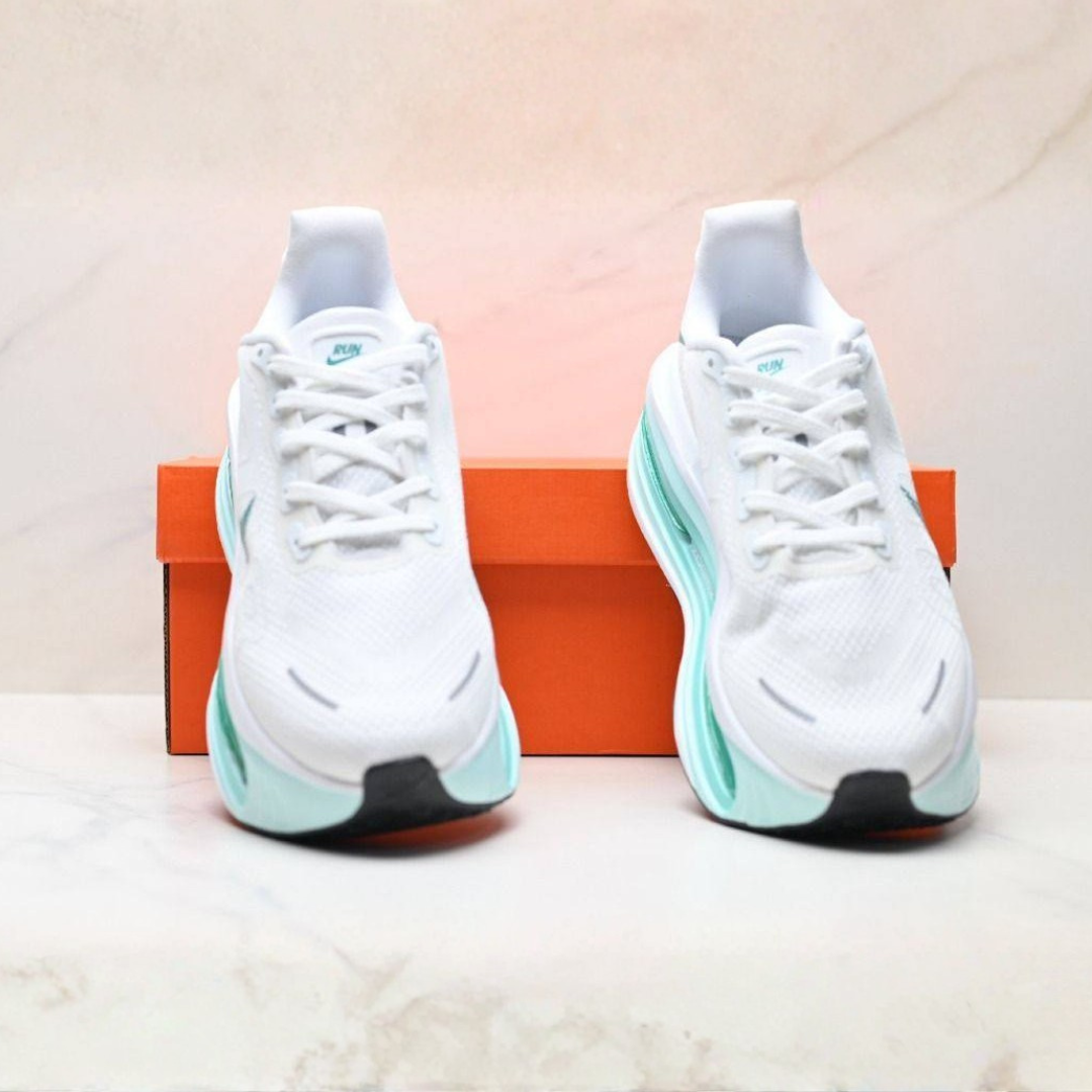 Nike Vomero Premium - Branco/Verde