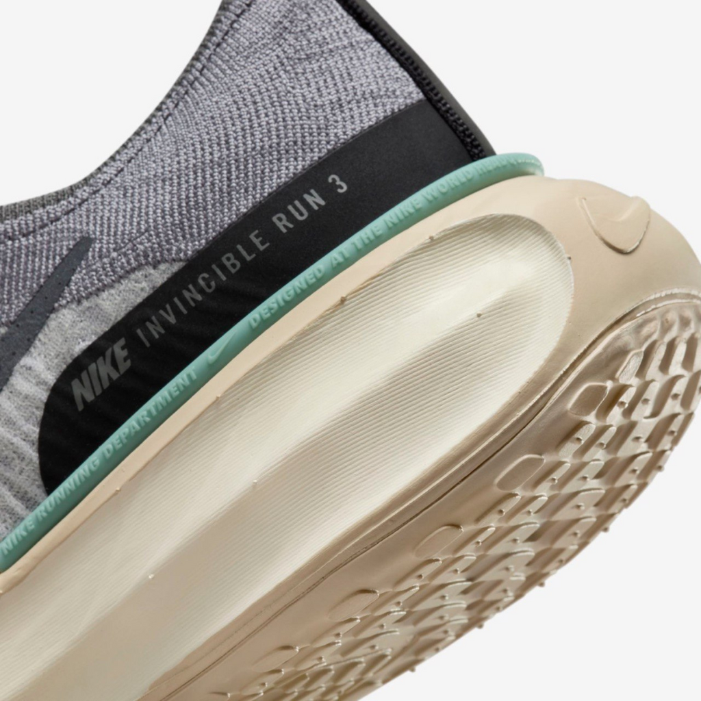Nike Invincible Run 3 - Cinza/Preto