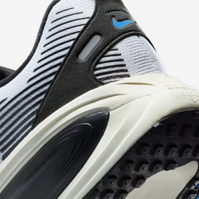 Nike Vomero 18 - Branco/Photoblue