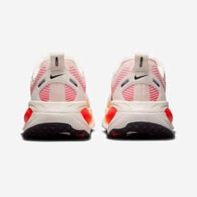 Nike Vomero 18 - Branco/Laranja