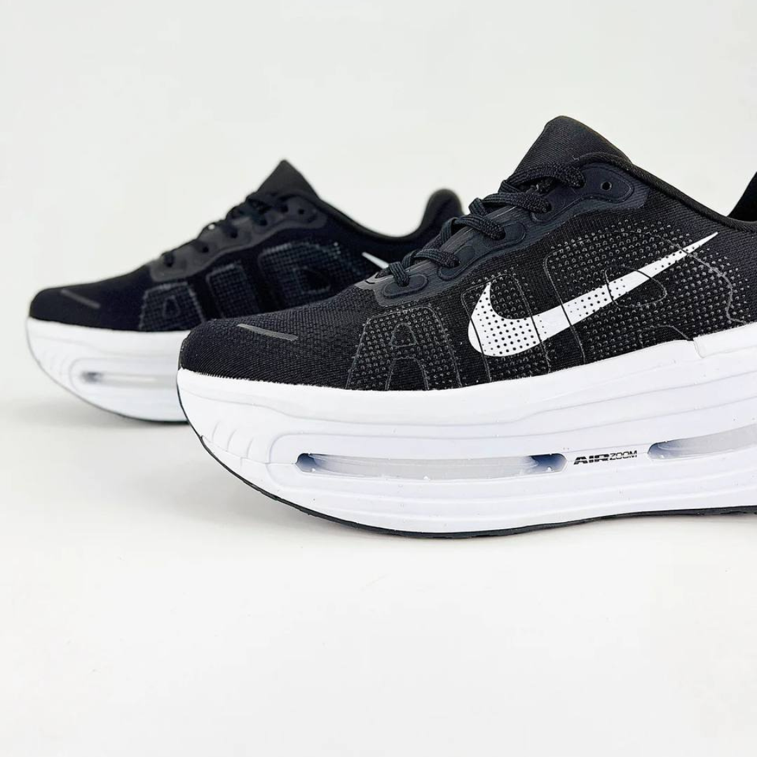 Nike Vomero Premium - Preto/Branco
