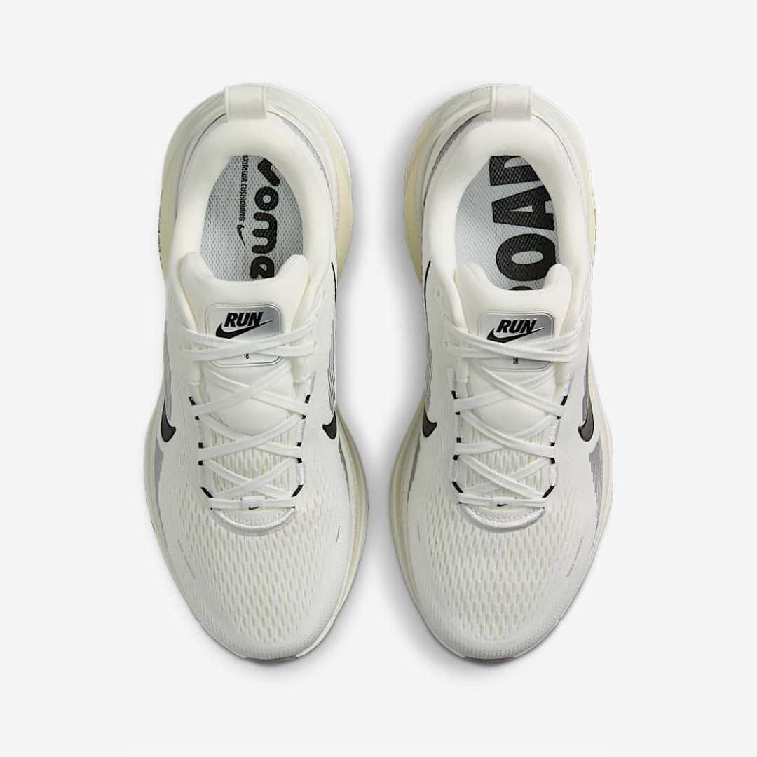 Nike Vomero 18 - Branco/Bege