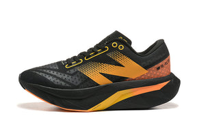 New Balance Fuelcell Supercomp Elite V4 - Preto/Laranja