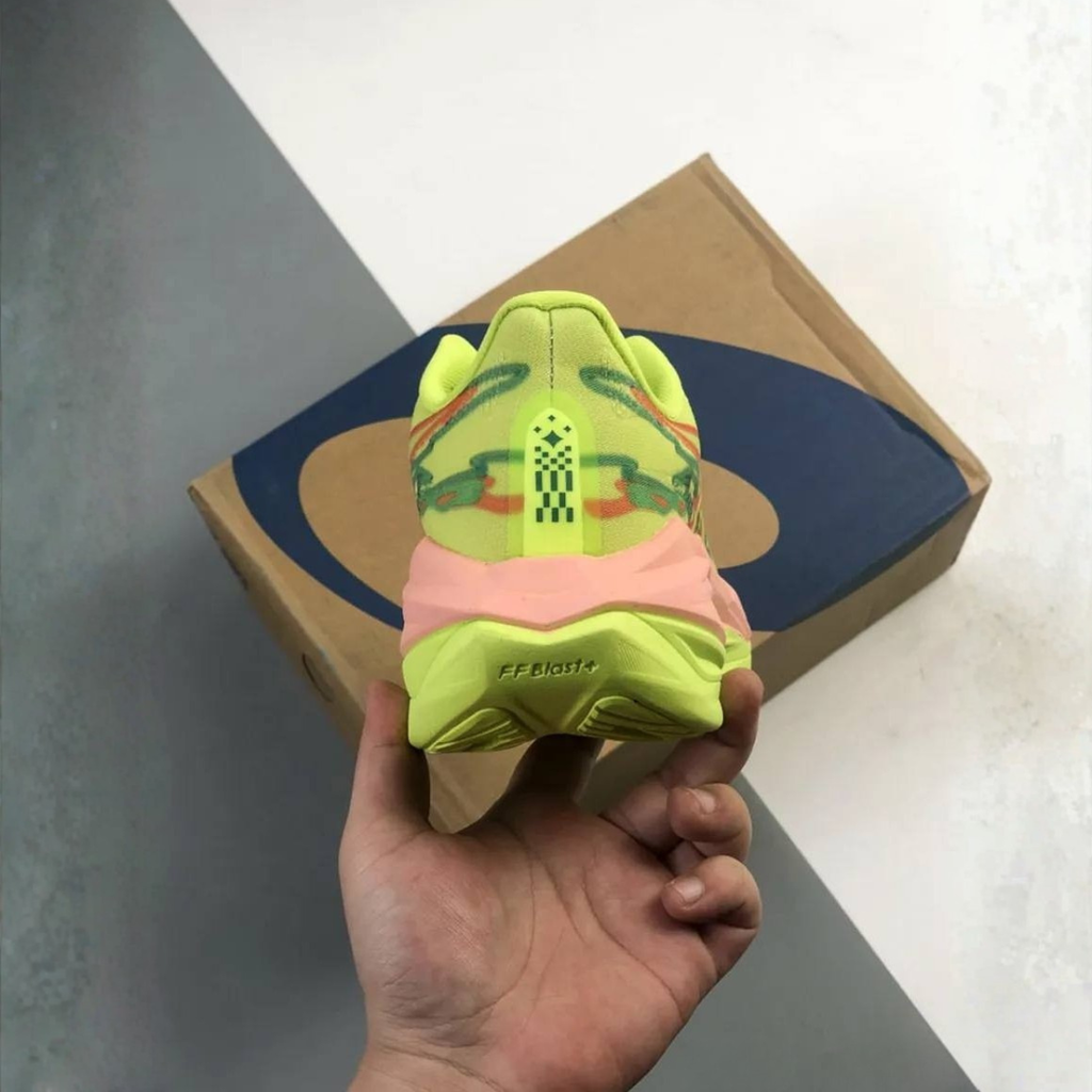 Asics Superblast 3 - Unissex - Verde/Laranja