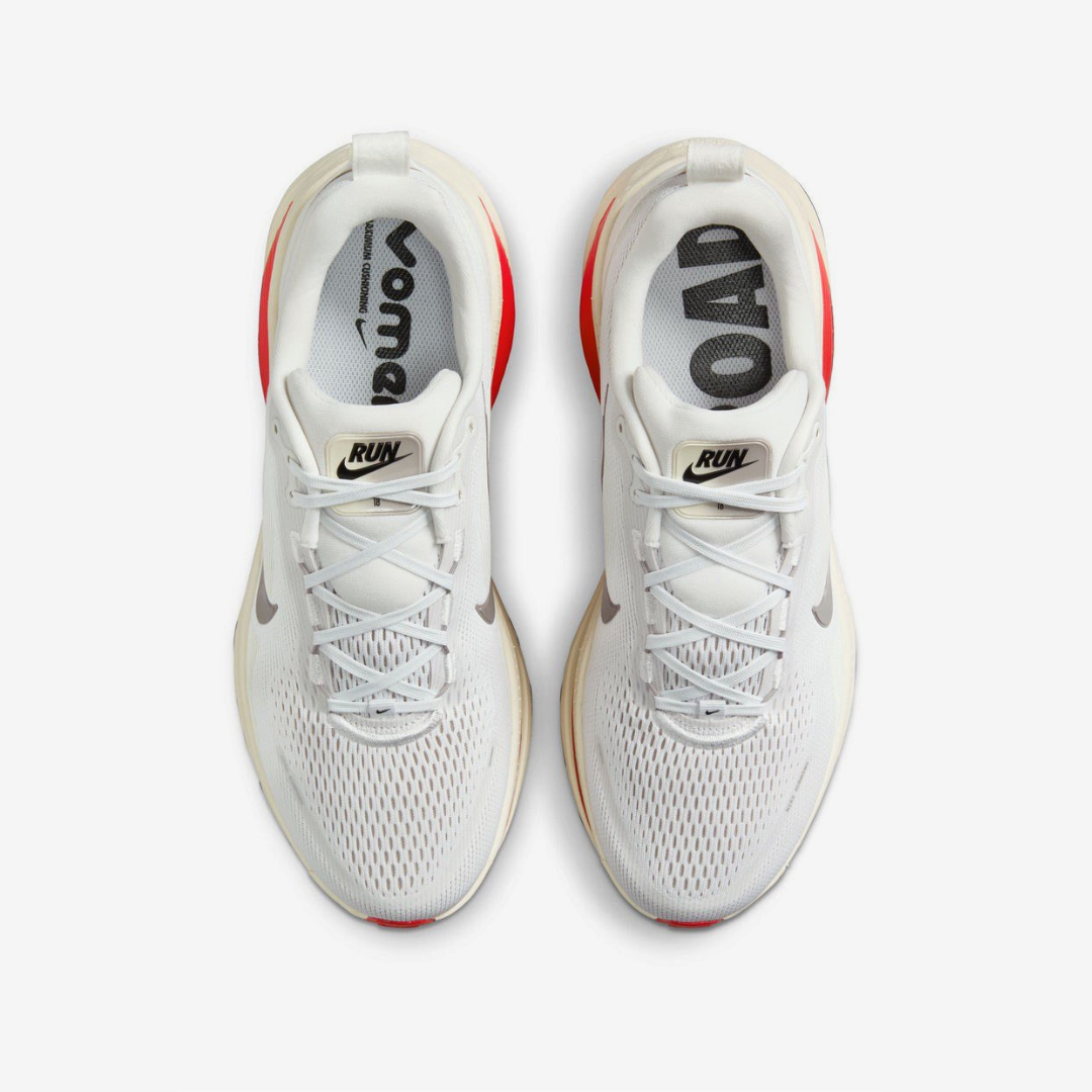 Nike Vomero 18 - Branco/Vermelho