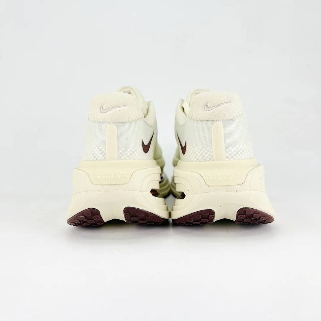 Nike Vomero Premium - Bege/Marrom