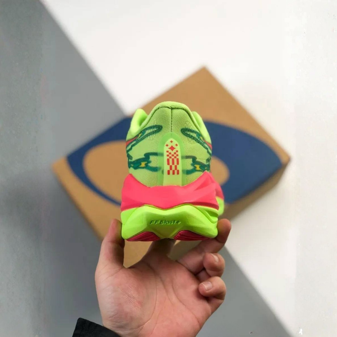 Asics Superblast 3 - Unissex - Verde/Vermelho